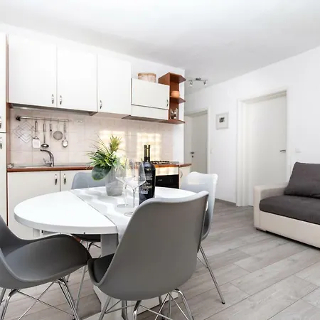 Apartman Topic Lejlighed *