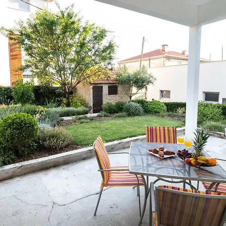 Apartman Topic Apartment *